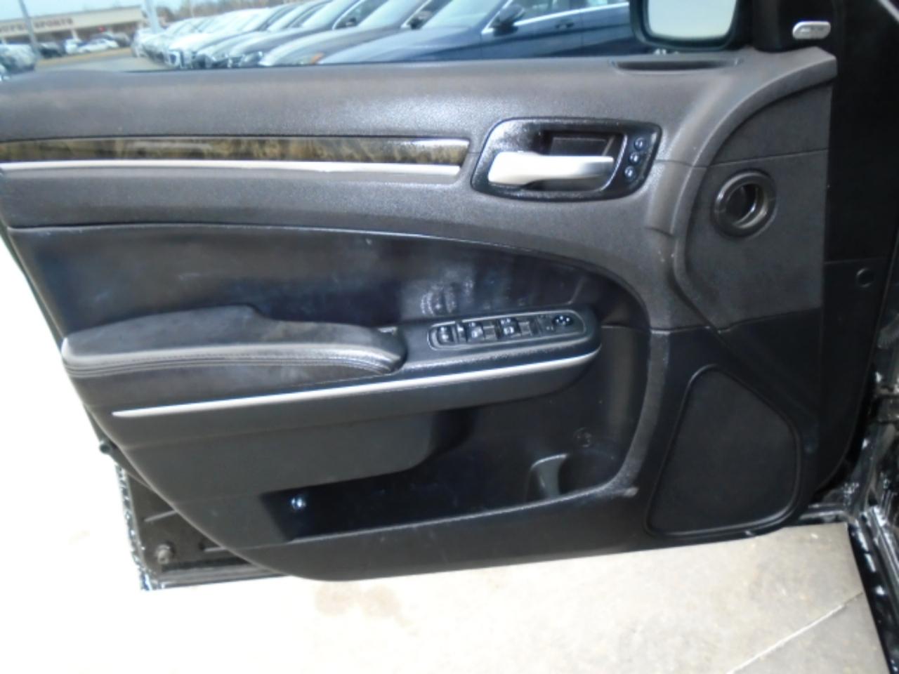 Chrysler 300 Limited AWD 2018