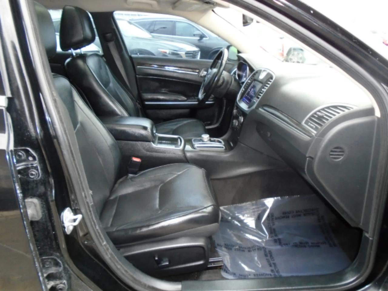 Chrysler 300 Limited AWD 2018