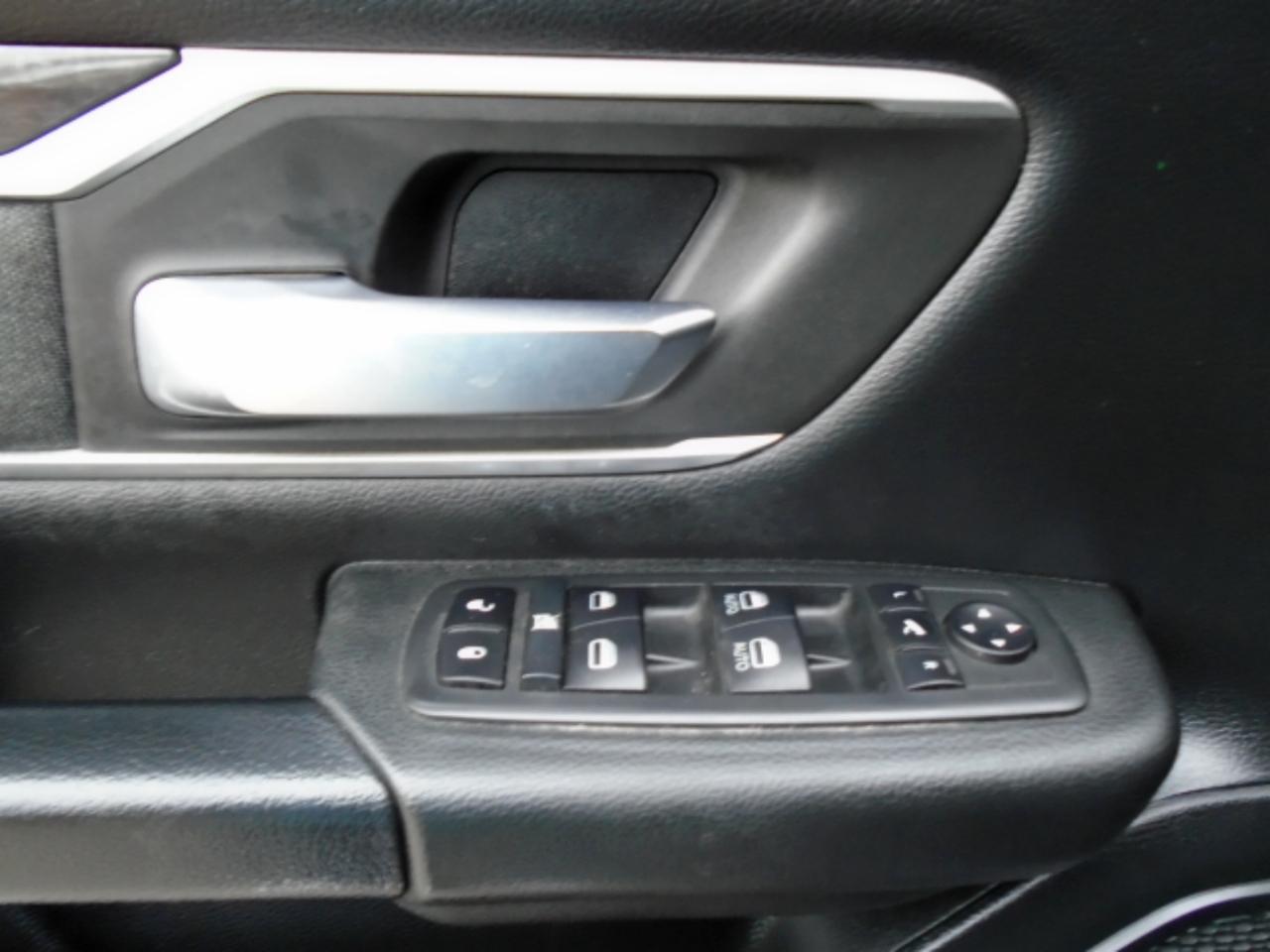 RAM 1500 Lone Star Crew Cab SB 2WD 2020