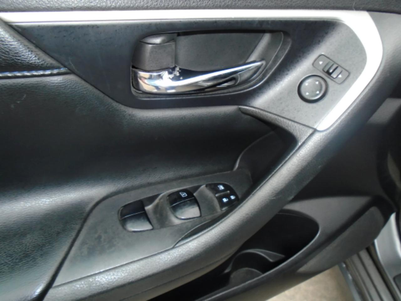 Nissan Altima 2.5 SR 2016