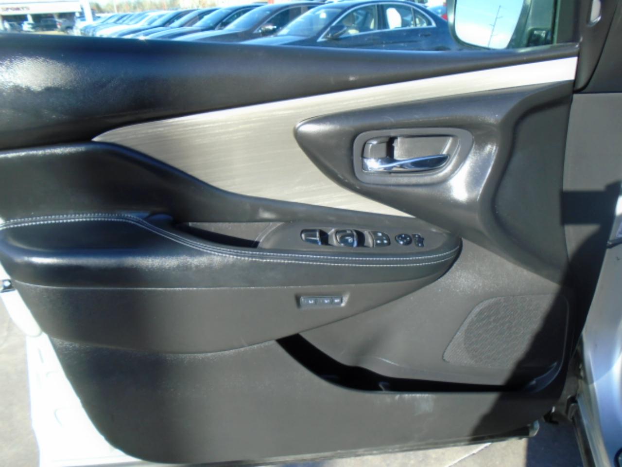 Nissan Murano SV AWD 2016