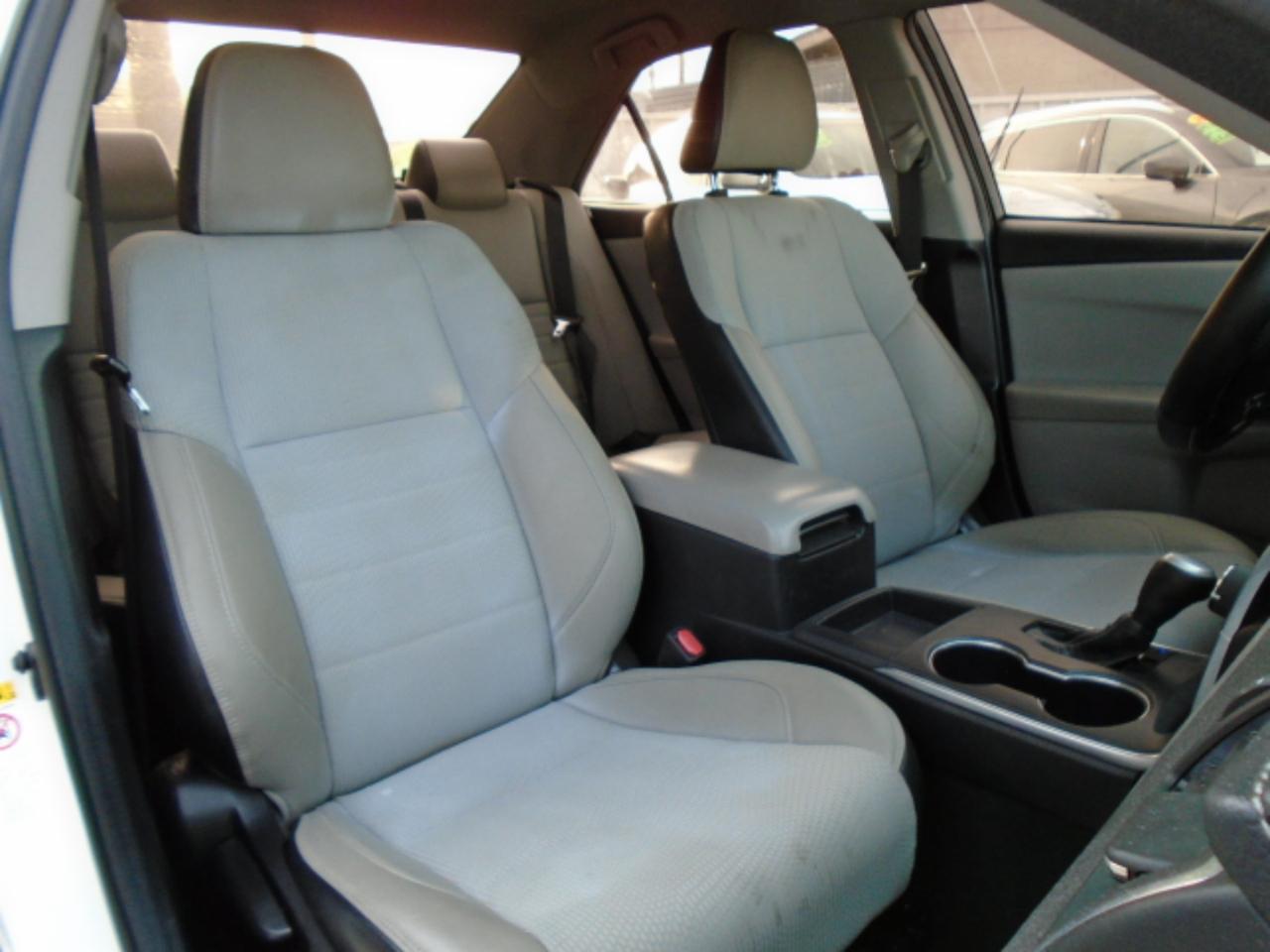 Toyota Camry SE 2017