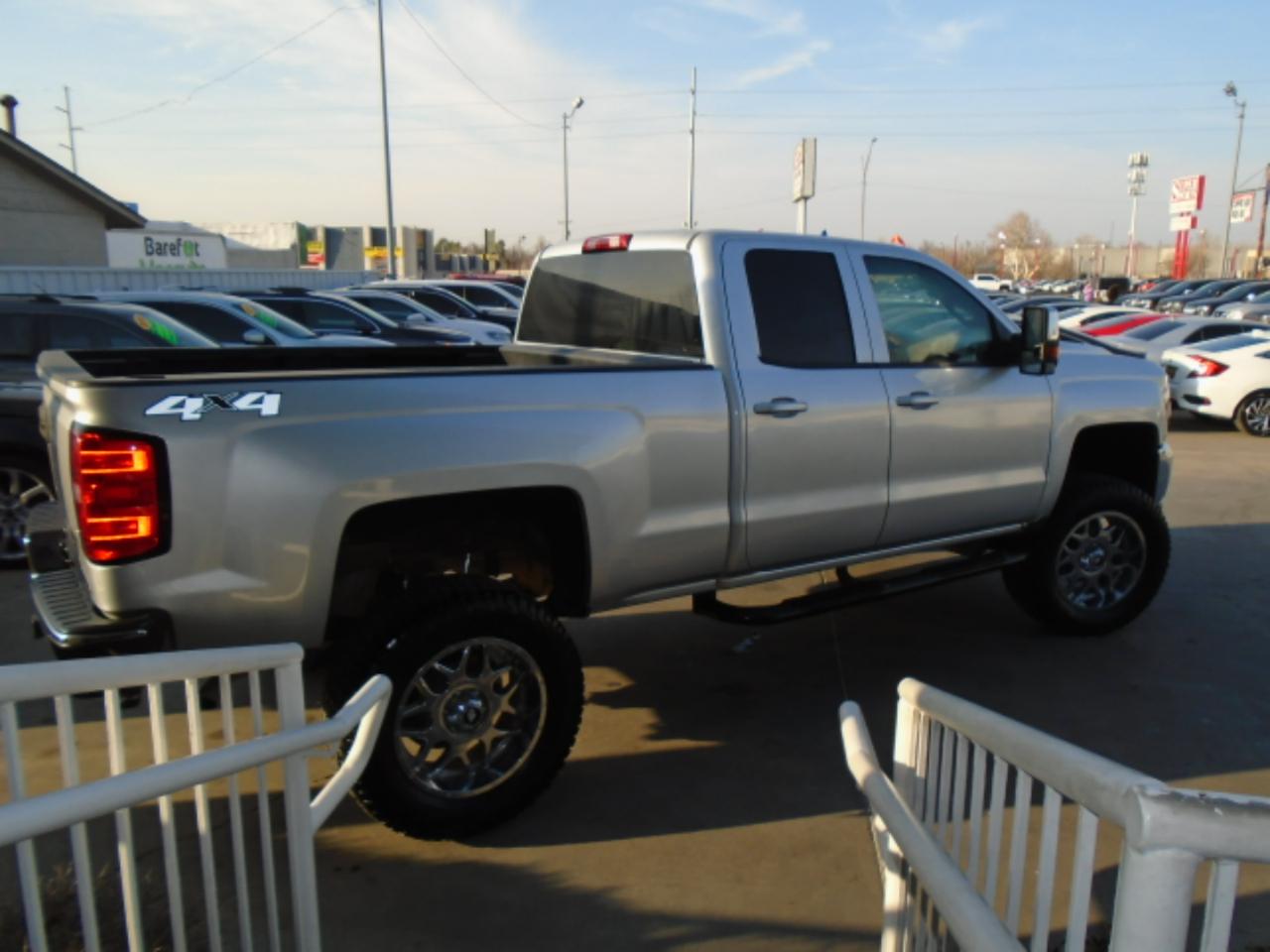 Chevrolet Silverado 1500 LT Double Cab 4WD 2018