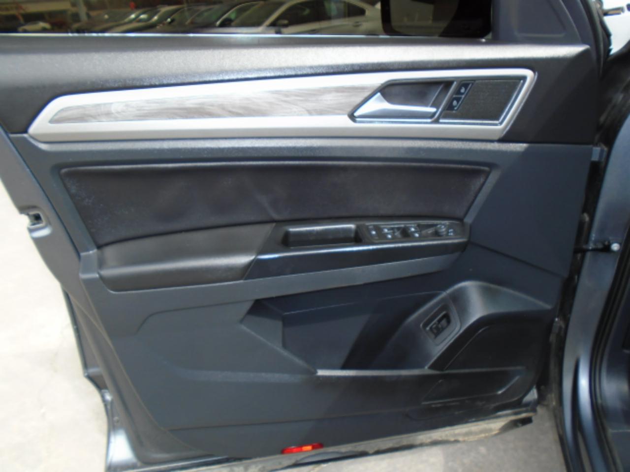 Volkswagen Atlas Cross Sport SE w/Technology 4MOTION 2020