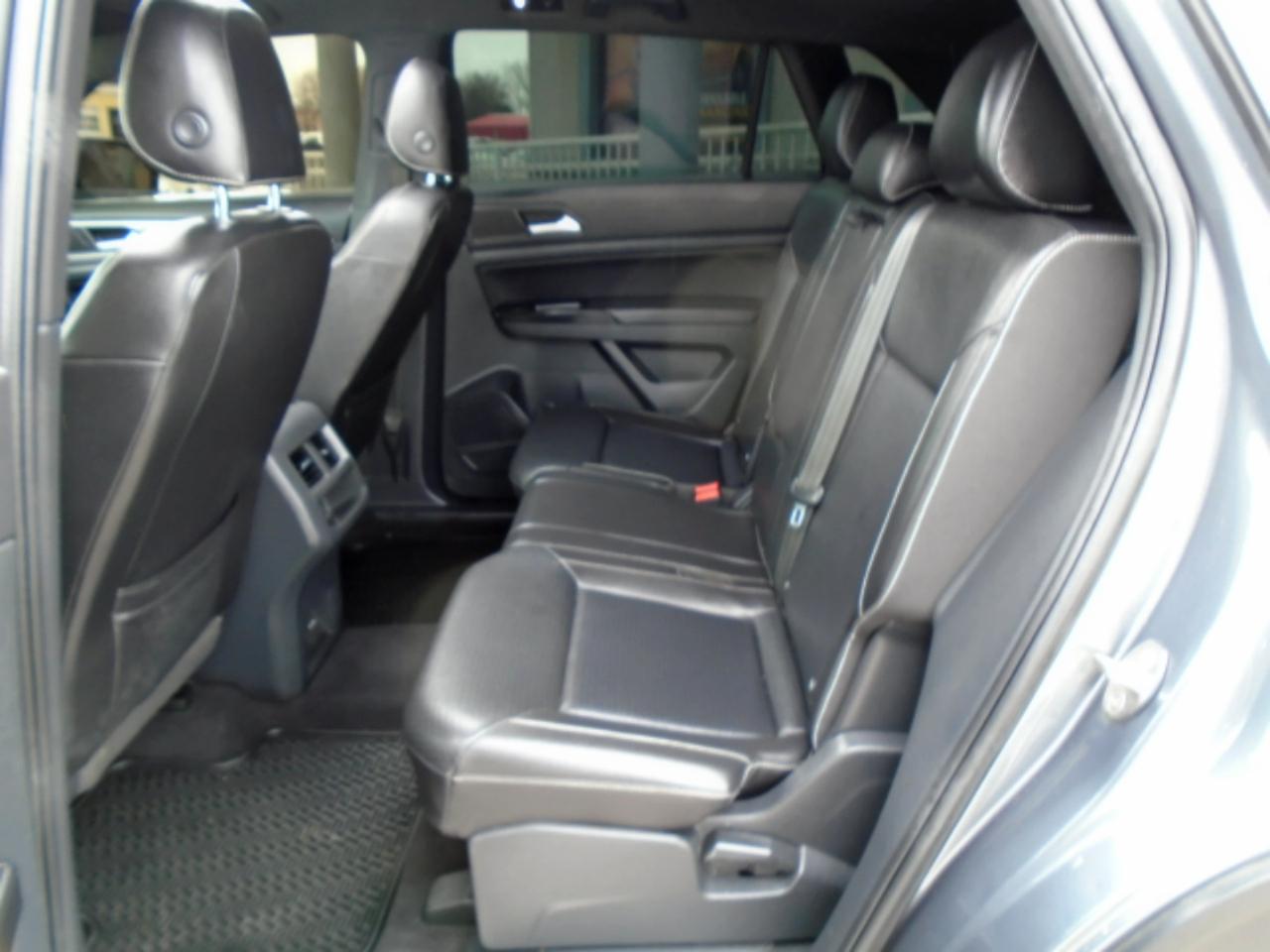 Volkswagen Atlas Cross Sport SE w/Technology 4MOTION 2020