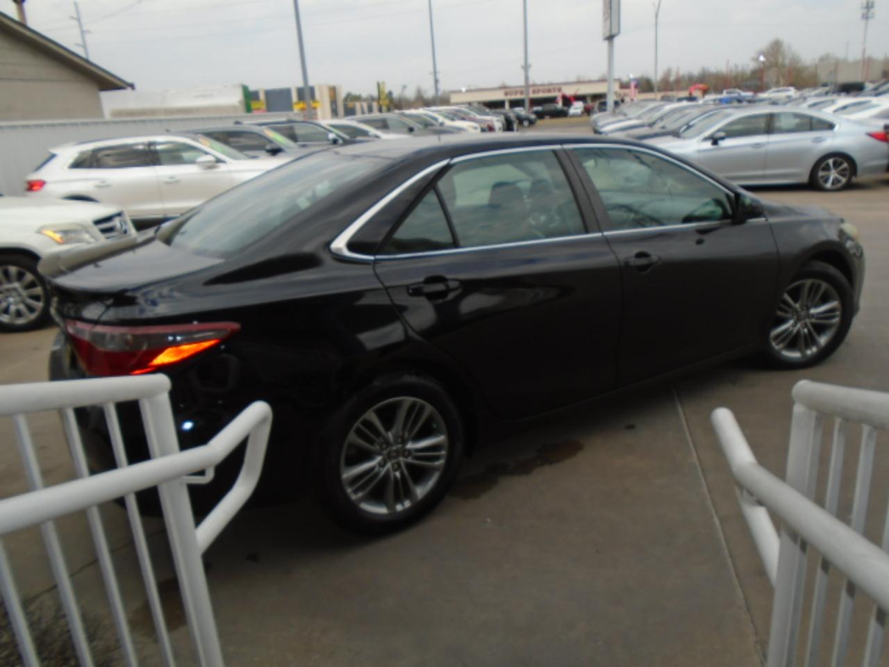 Toyota Camry SE 2015