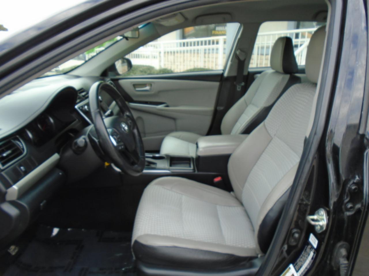Toyota Camry SE 2015