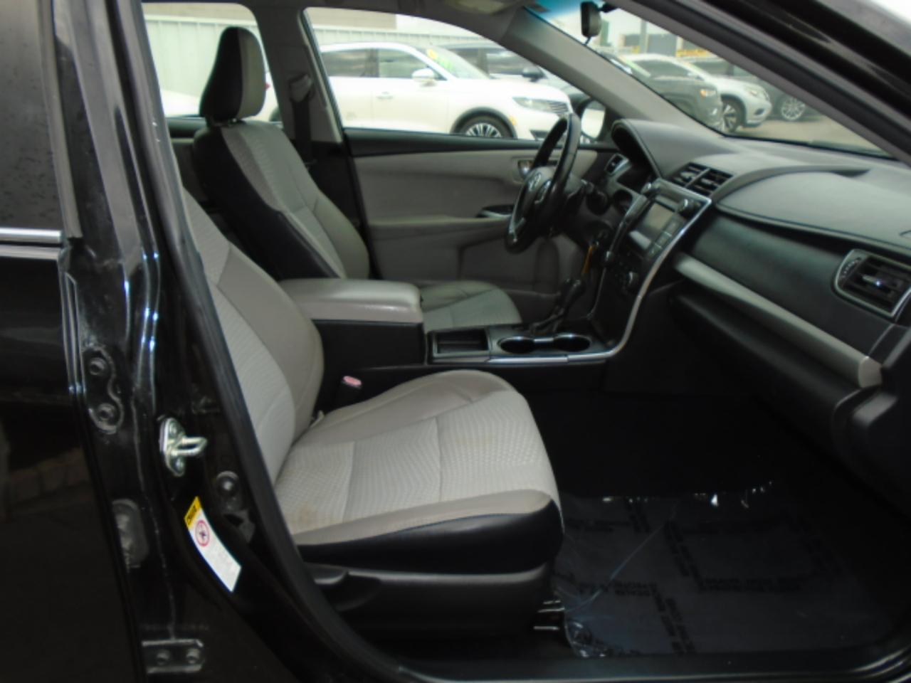 Toyota Camry SE 2015