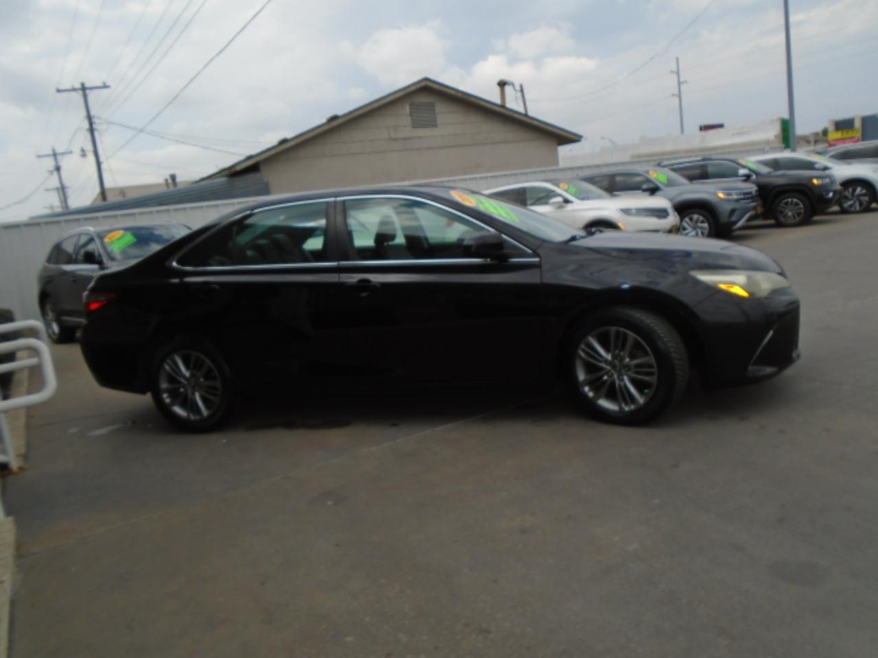 Toyota Camry SE 2015