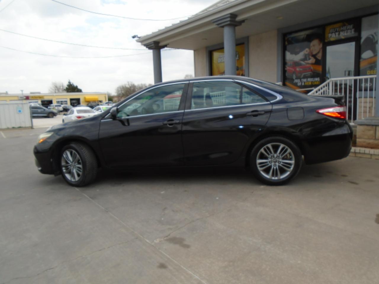 Toyota Camry SE 2015