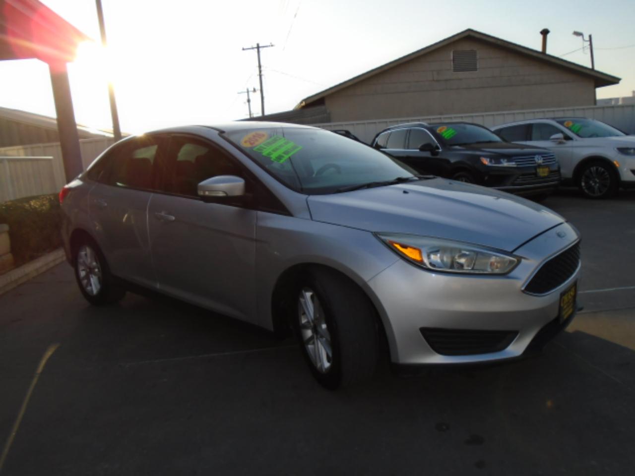 Ford Focus SE Sedan 2016