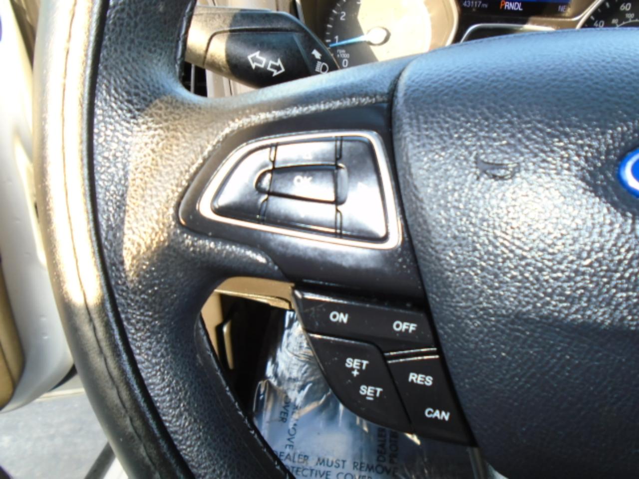 Ford Focus SE Sedan 2016