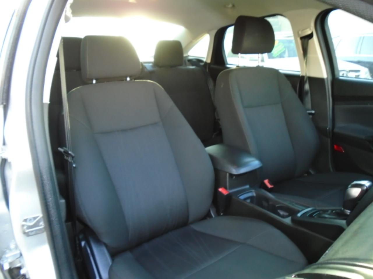 Ford Focus SE Sedan 2016