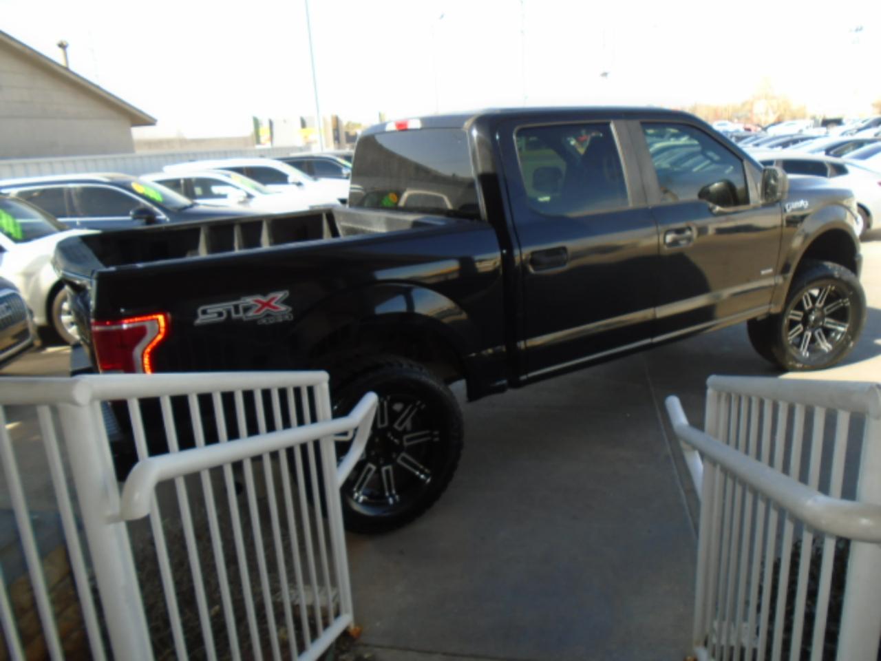 Ford F-150 XL SuperCrew 5.5-ft. Bed 4WD 2017