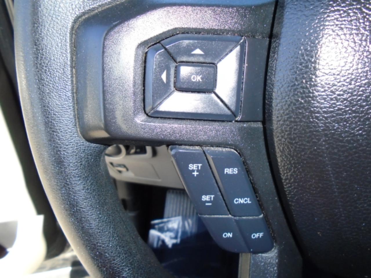 Ford F-150 XL SuperCrew 5.5-ft. Bed 4WD 2017