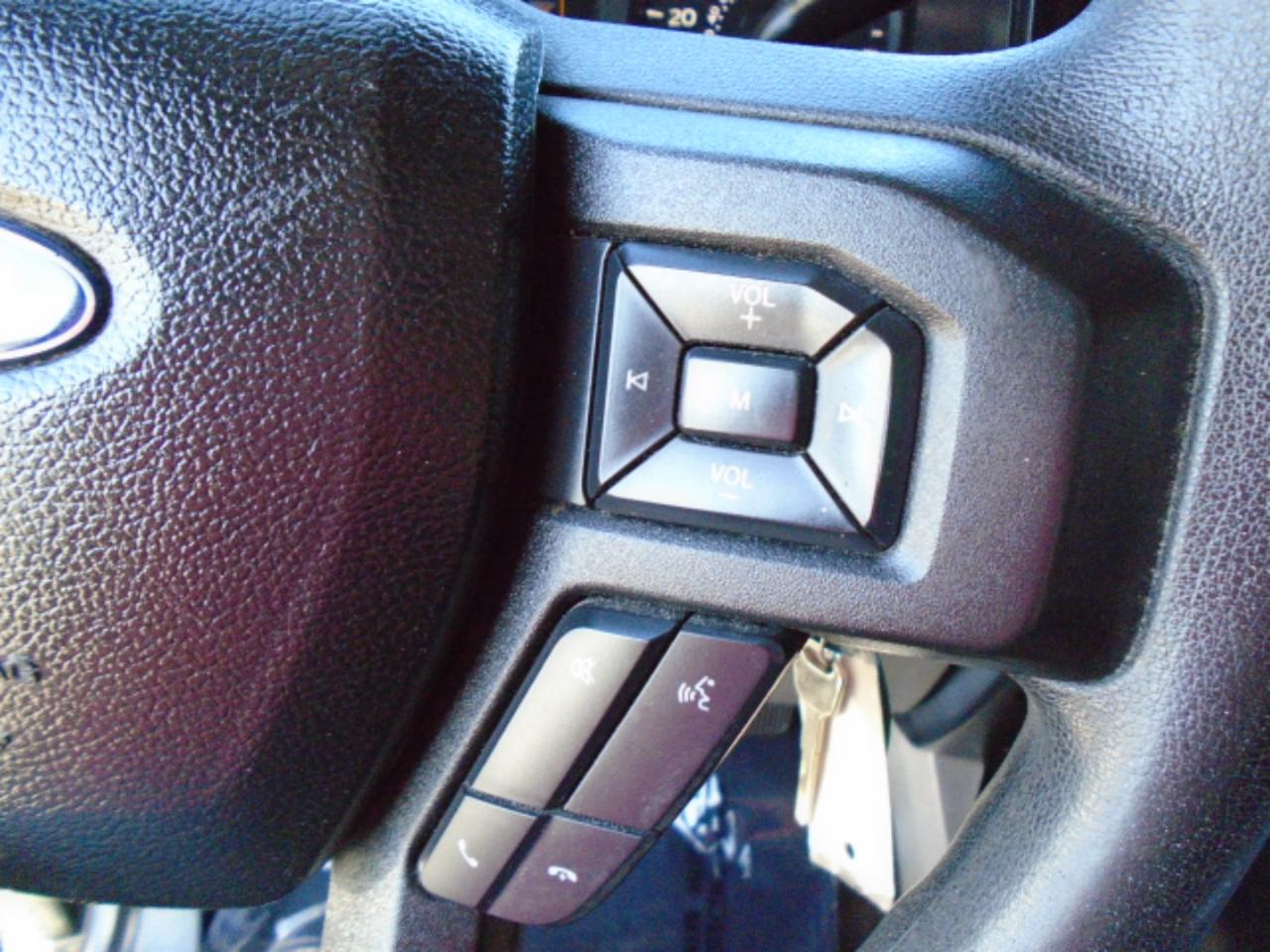 Ford F-150 XL SuperCrew 5.5-ft. Bed 4WD 2017