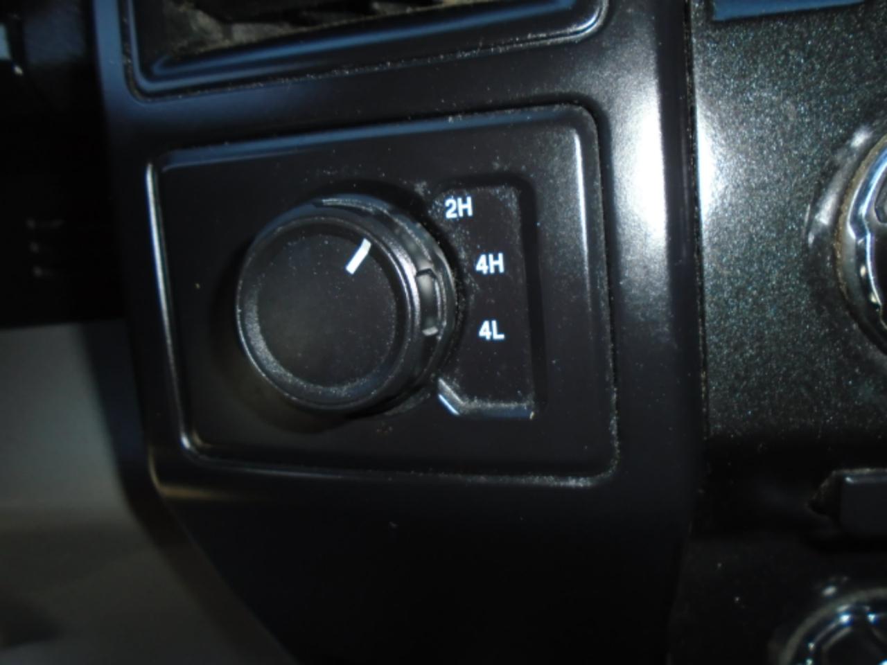 Ford F-150 XL SuperCrew 5.5-ft. Bed 4WD 2017