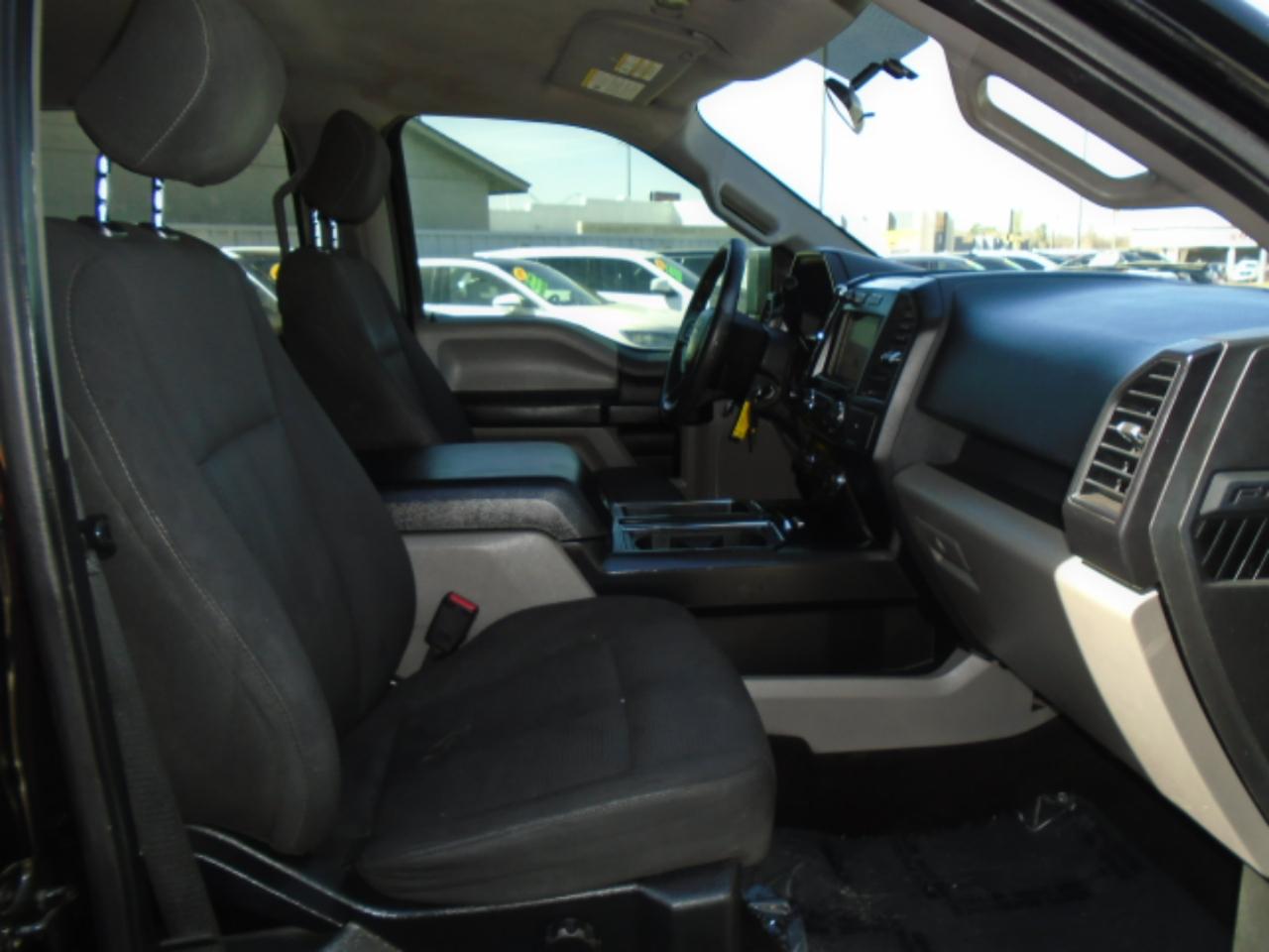 Ford F-150 XL SuperCrew 5.5-ft. Bed 4WD 2017