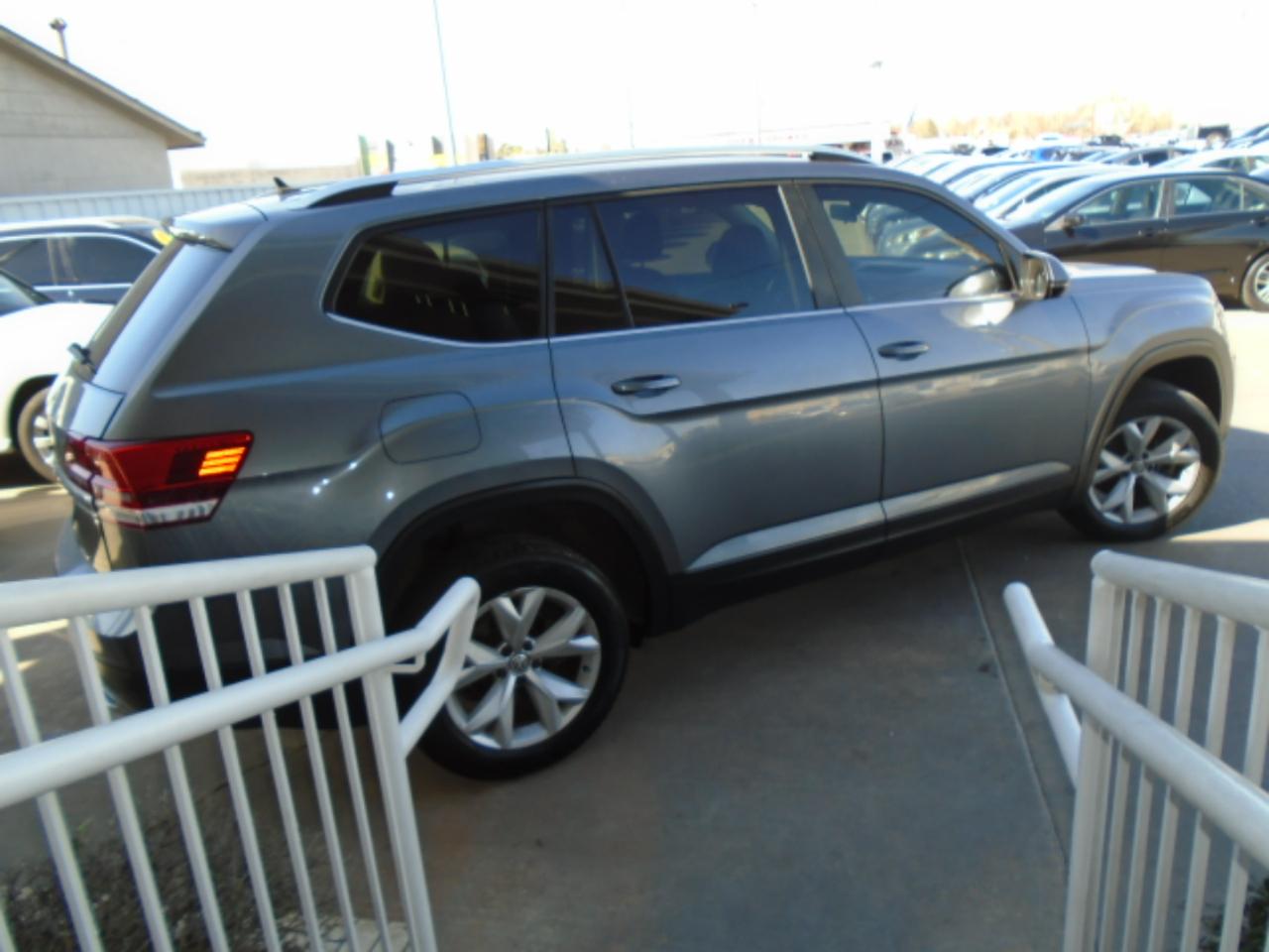 Volkswagen Atlas S 2019