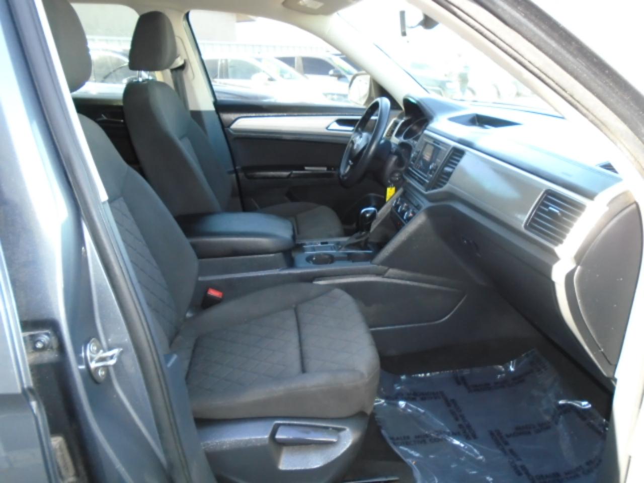 Volkswagen Atlas S 2019