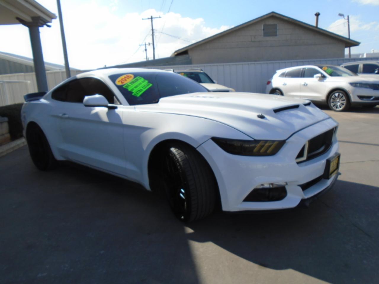 Ford Mustang V6 Coupe 2016