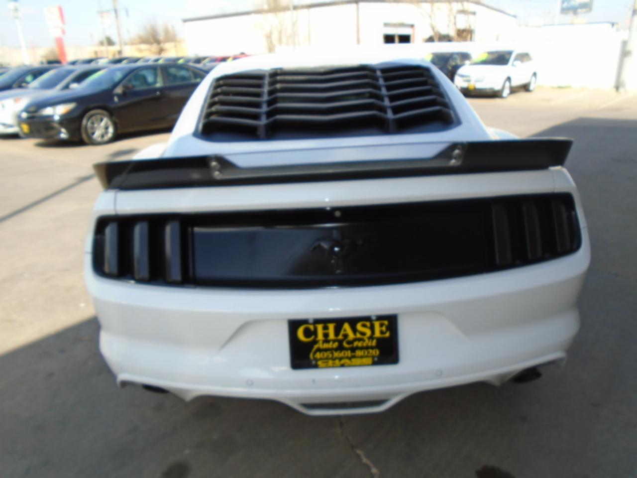 Ford Mustang V6 Coupe 2016