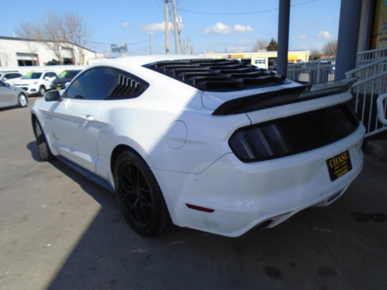 Ford Mustang V6 Coupe 2016