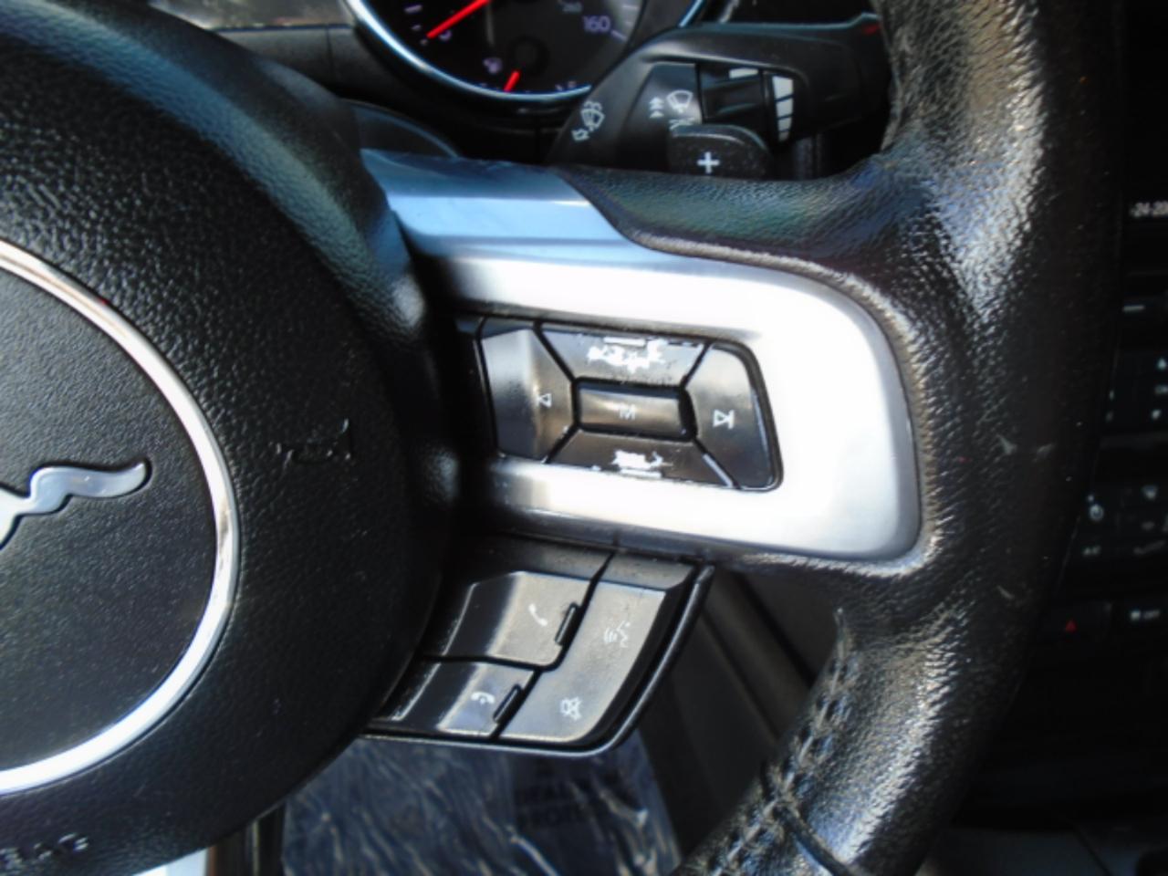 Ford Mustang V6 Coupe 2016