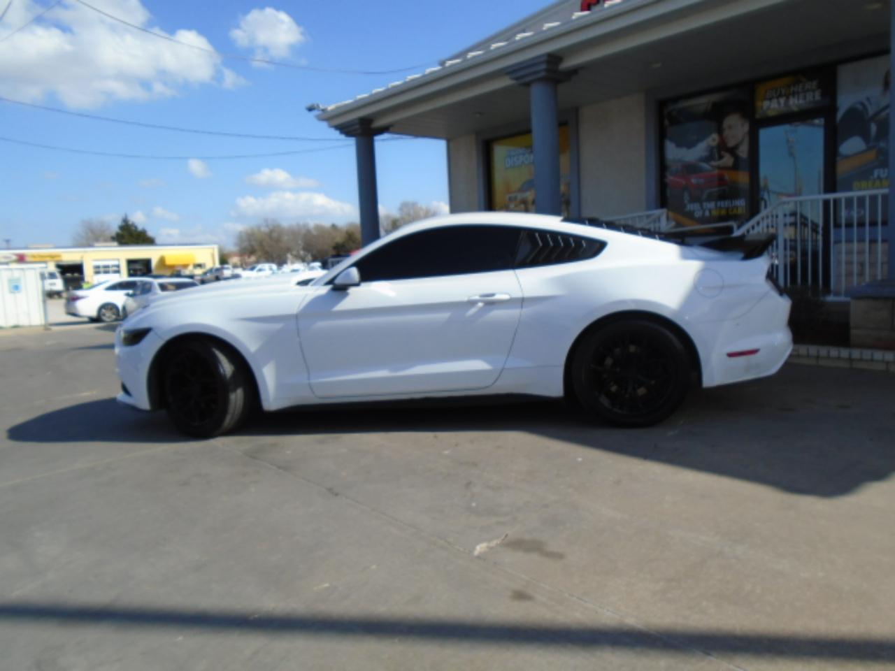 Ford Mustang V6 Coupe 2016