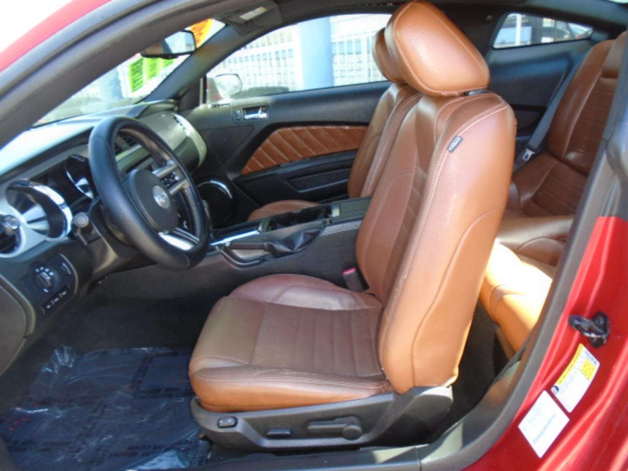 Ford Mustang V6 Coupe 2010