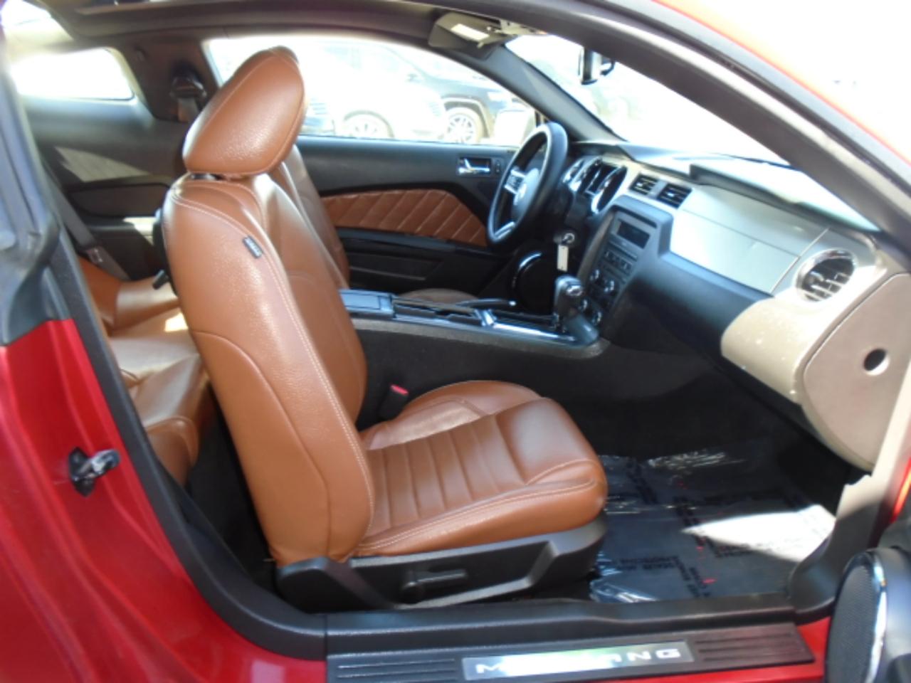 Ford Mustang V6 Coupe 2010