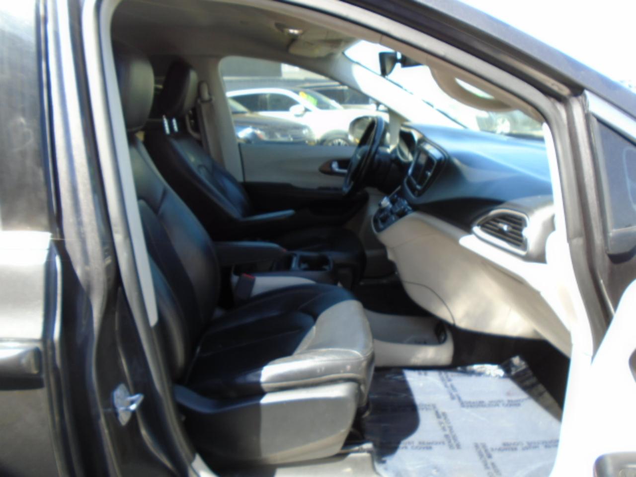 Chrysler Pacifica Touring-L 2018