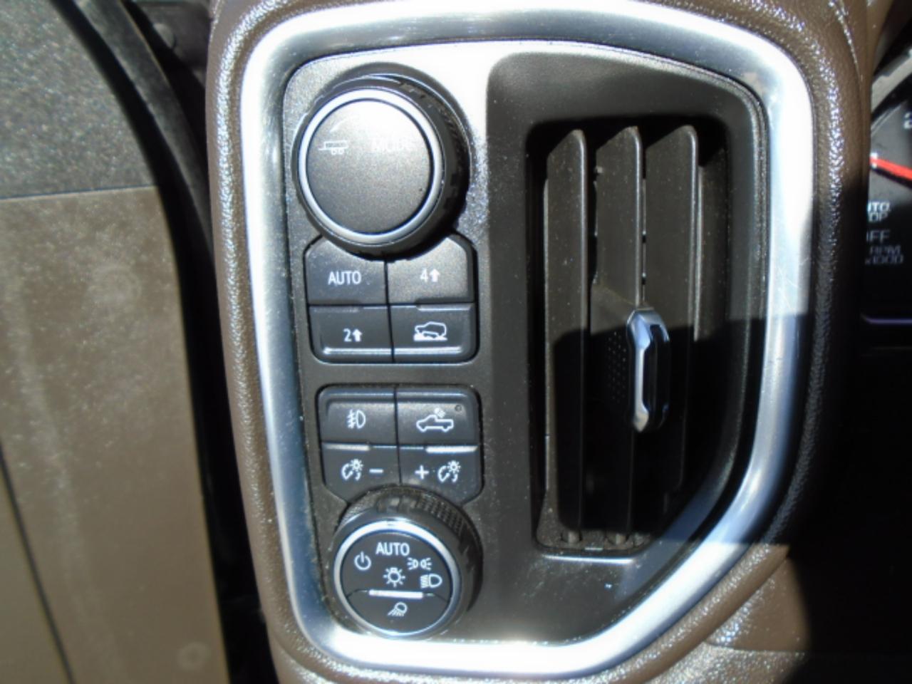 Chevrolet Silverado 1500 LTZ Crew Cab Long Box 4WD 2020