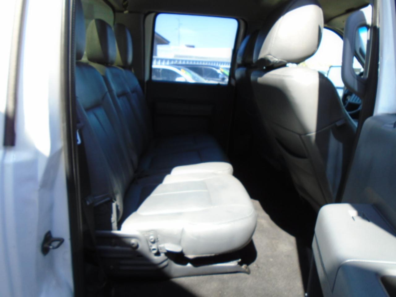 Ford F-350 SD XL Crew Cab SWB 4WD 2013