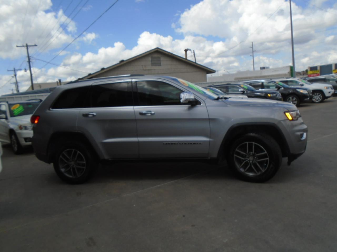 Jeep Grand Cherokee Limited 2WD 2017