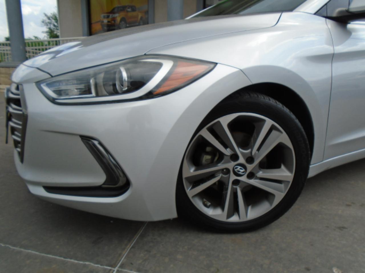 Hyundai Elantra Limited 2018