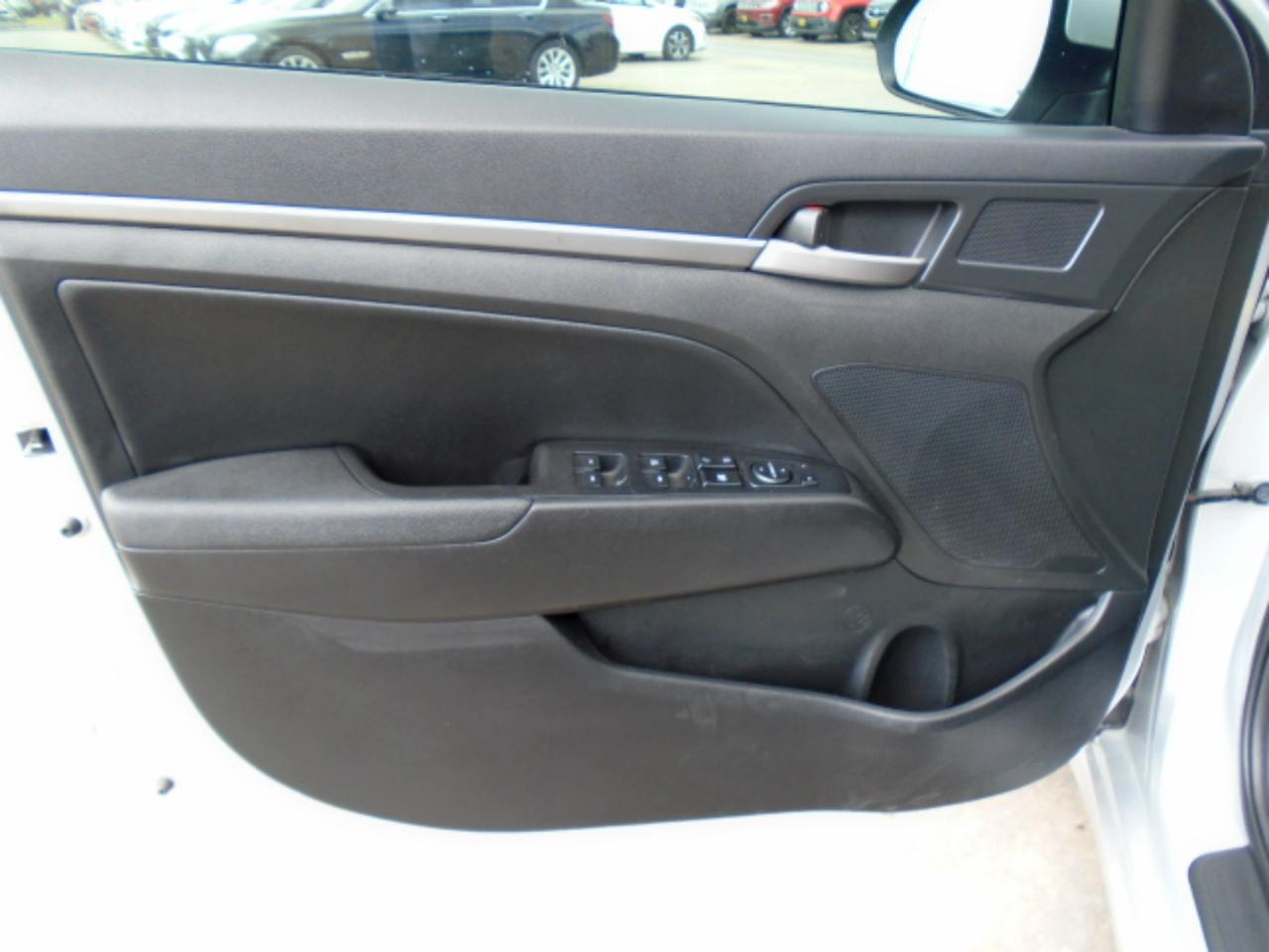 Hyundai Elantra Limited 2018