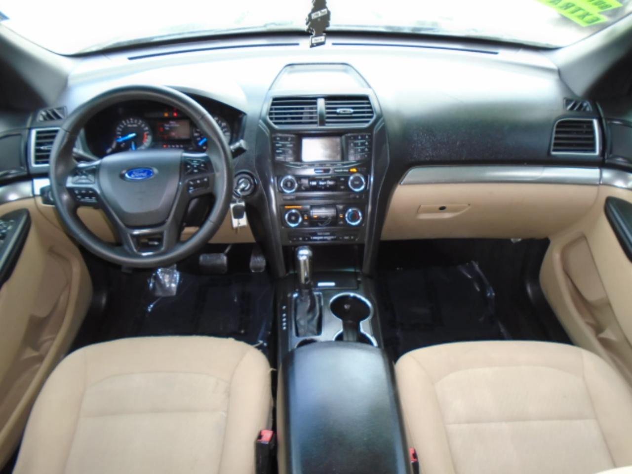 Ford Explorer Base FWD 2016