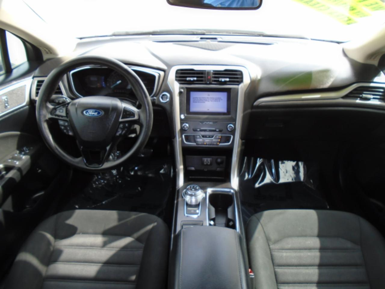 Ford Fusion Hybrid SE 2019