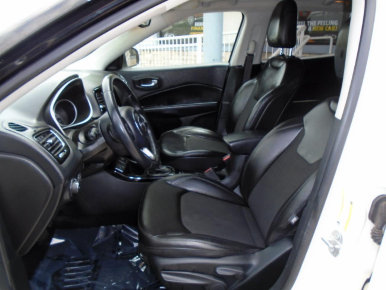 Jeep Compass Latitude FWD 2020