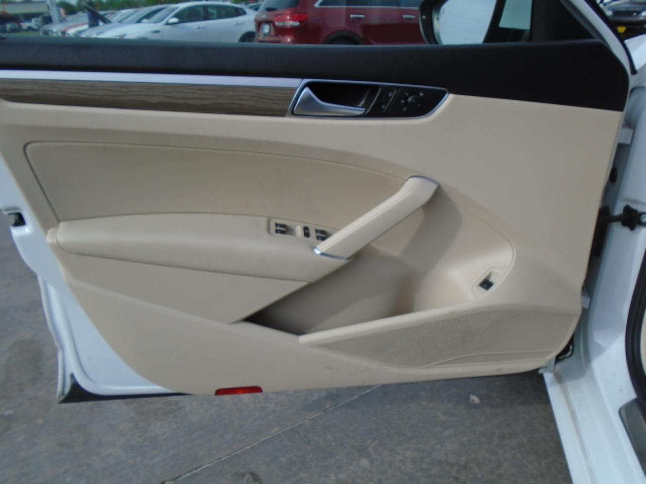 Volkswagen Passat SEL Premium 2018