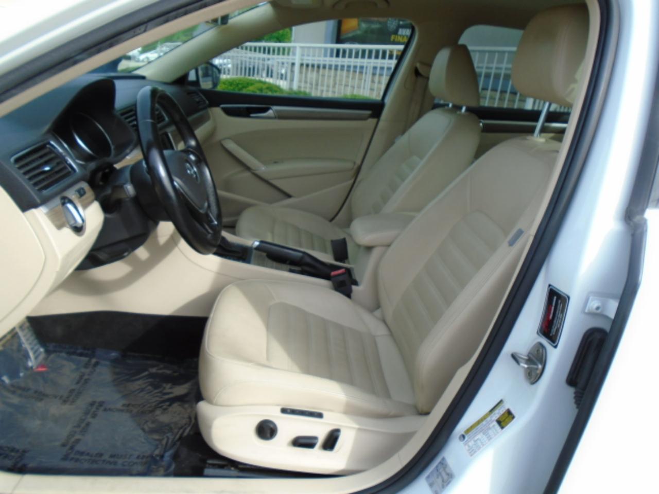 Volkswagen Passat SEL Premium 2018
