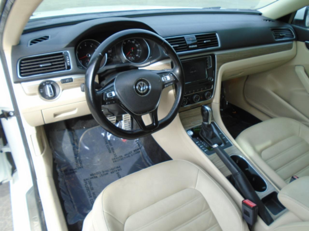 Volkswagen Passat SEL Premium 2018