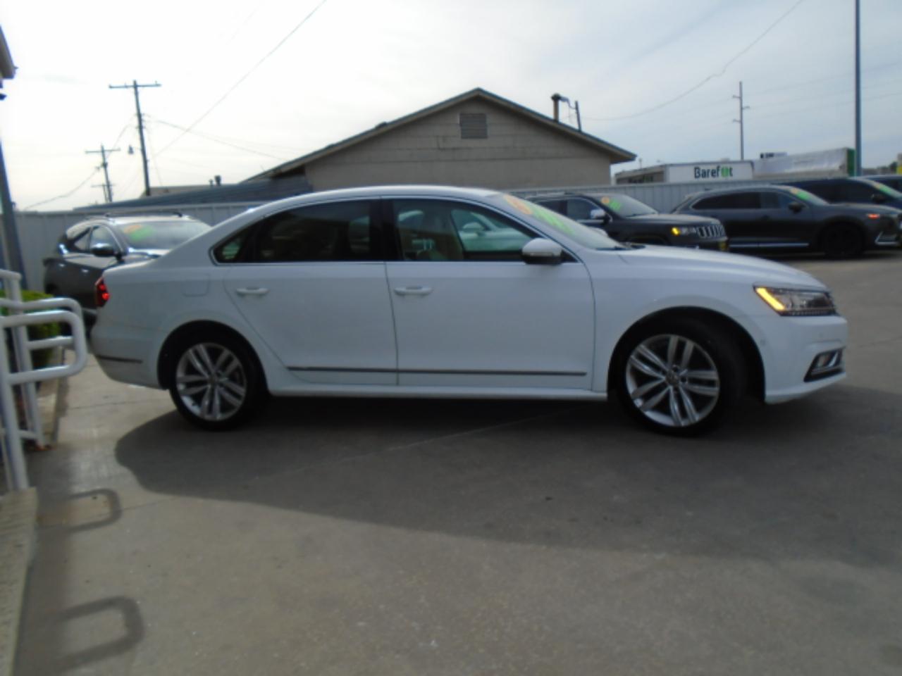 Volkswagen Passat SEL Premium 2018