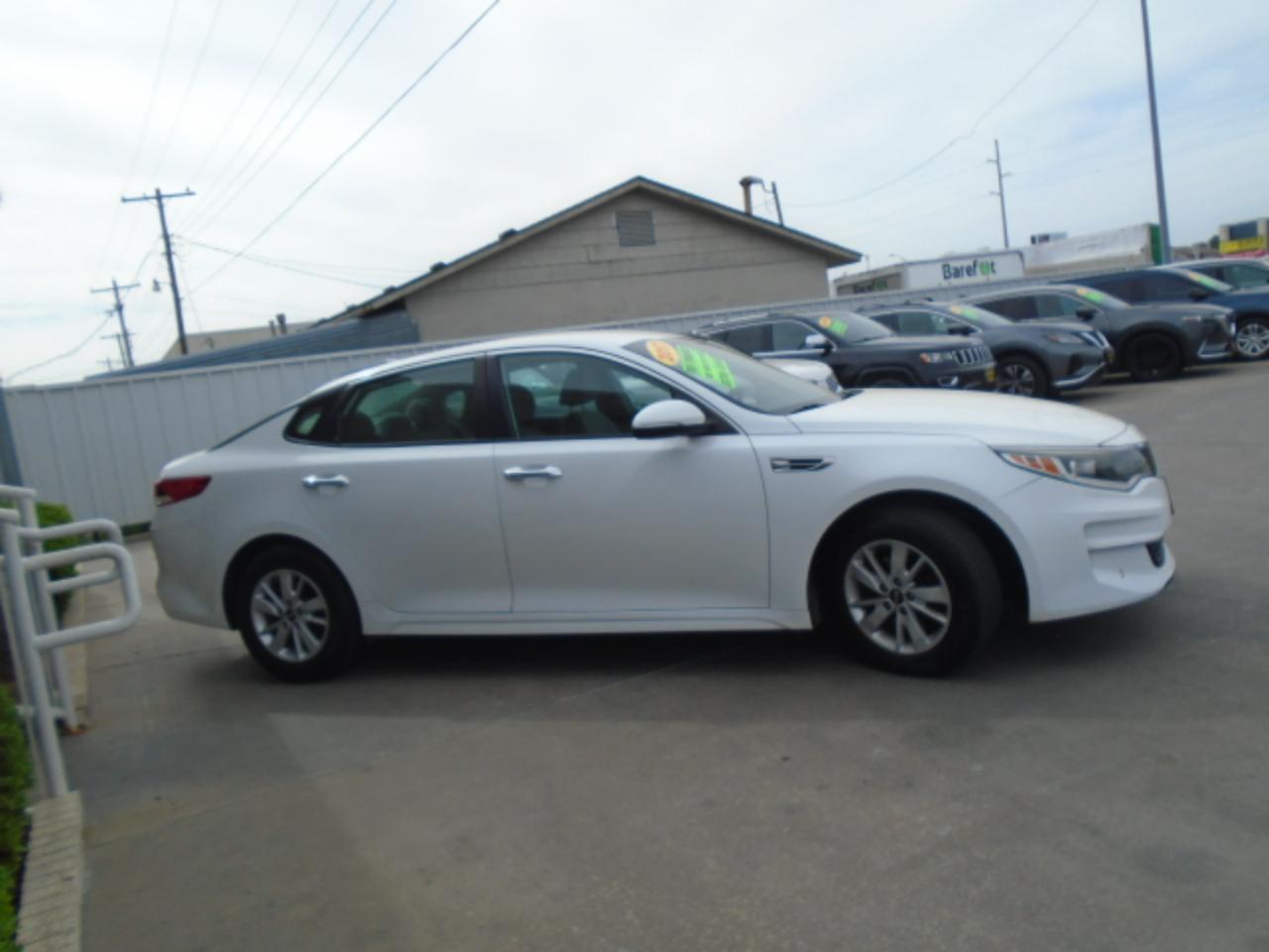 Kia Optima LX 2017