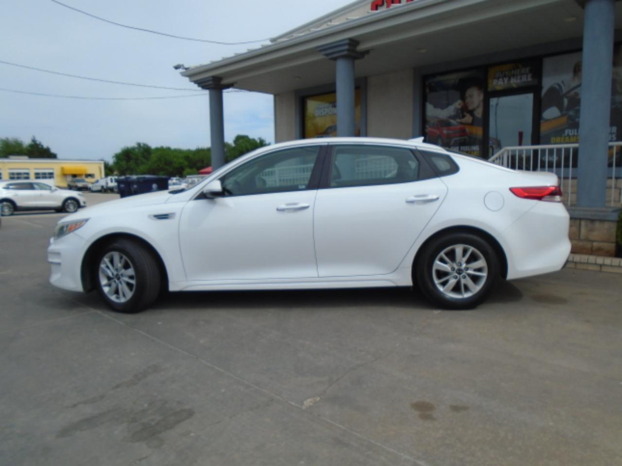 Kia Optima LX 2017