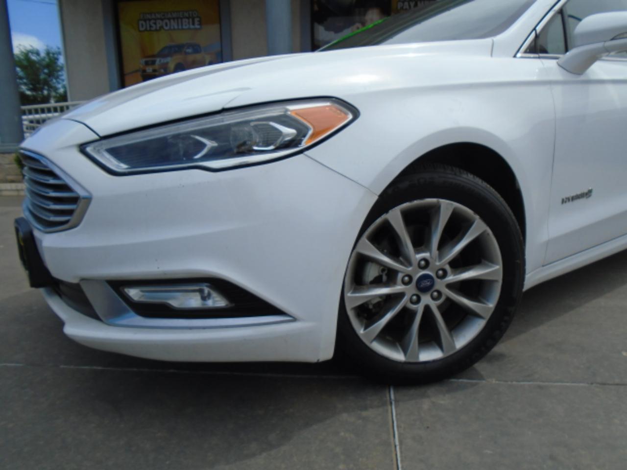 Ford Fusion Hybrid SE 2017