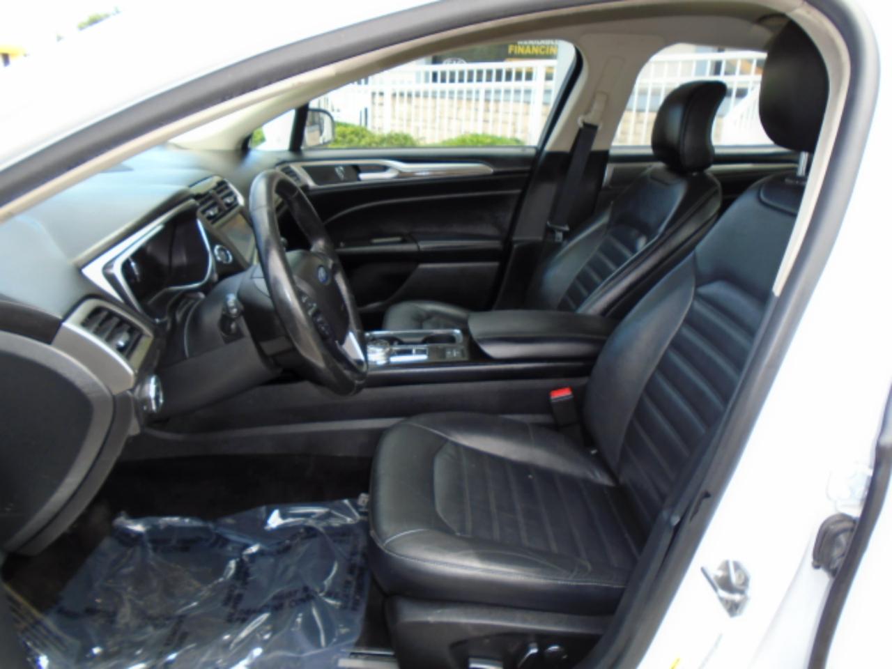 Ford Fusion Hybrid SE 2017