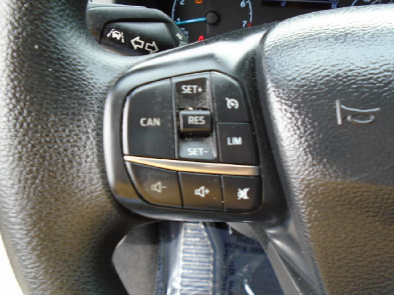 Ford Transit 150 Wagon Low Roof XL w/Sliding Pass. 130-in. WB 2020