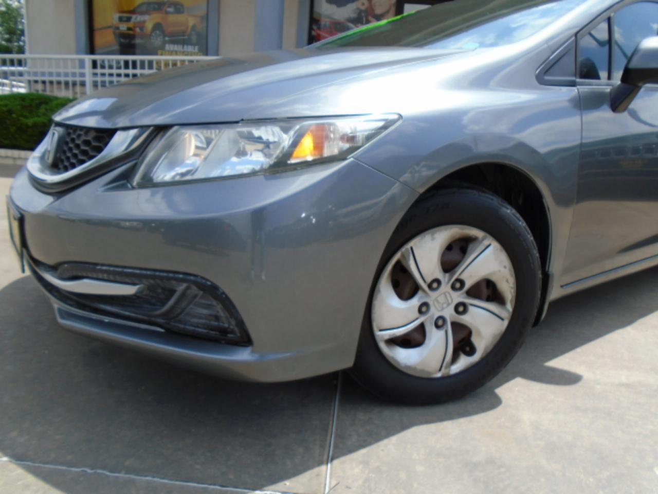 Honda Civic LX Sedan 5-Speed AT 2013